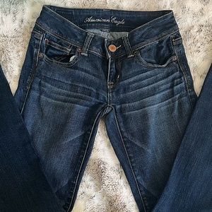 Low-rise American Eagle Jeans